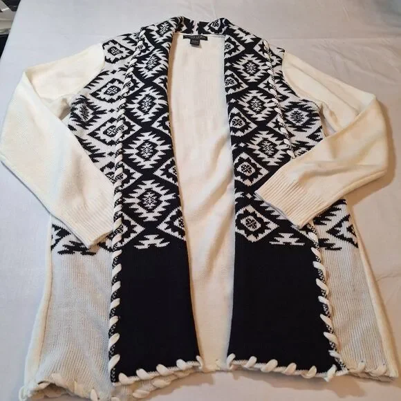 Sabrina Lauren White Black Aztec Print Knit Open Front Cardigan Boho Hippie Sz L - Picture 9 of 9